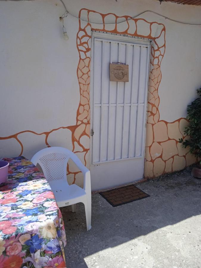 Το Μικρό Σπίτι Στη Φάρμα! Apartment Акарнаи Екстериор снимка
