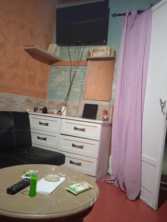 Το Μικρό Σπίτι Στη Φάρμα! Apartment Акарнаи Екстериор снимка